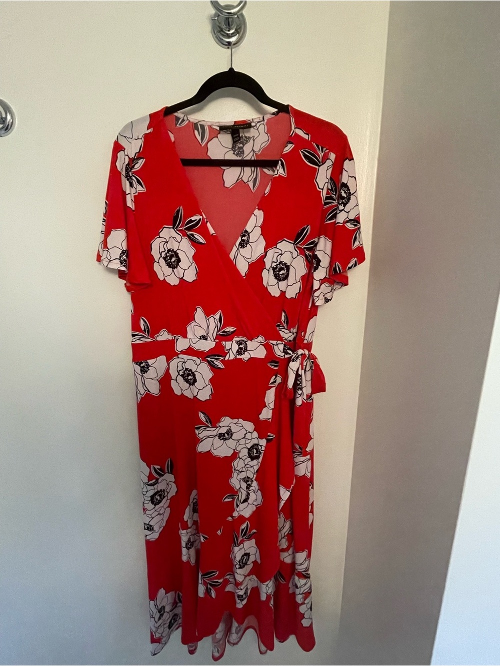 Lane Bryant Red Floral Faux Wrap Midi Dress 14/16